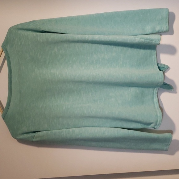 Lightweight V Neck Sweatshirt with knotted Front - Picture 4 of 4